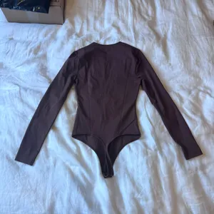 Abercrombie Long Sleeve Seamless Fabric Crew Bodysuit thumbnail 4
