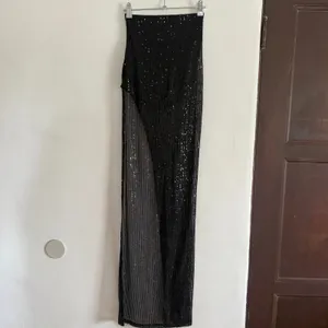LUCY IN THE SKY | Doja Sheer Black Sequin Maxi Skirt with Leg Slit | Extra Small thumbnail 6