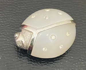 Vintage 70’s AVON Frosted Lucite Silvertone Ladybug Small Brooch 7.5g thumbnail 2