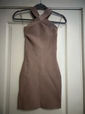 Aritzia Babaton Sculpt Knit Dress thumbnail 3