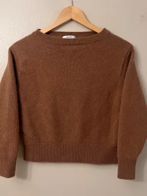 Aritzia Women's Classic Knit Essential 100%CASHMERE Crew Neck Sweater Sz XS thumbnail 5