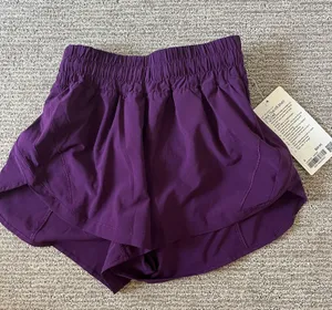 Lululemon Hotty Hot Shorts thumbnail 1