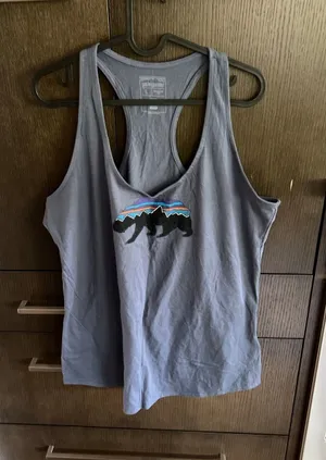 Patagonia women's‎ tank top bear size large thumbnail 1