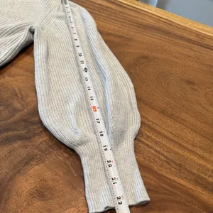 Banana Republic Gray Knit Balloon Sleeve Sweater, Size Small thumbnail 11