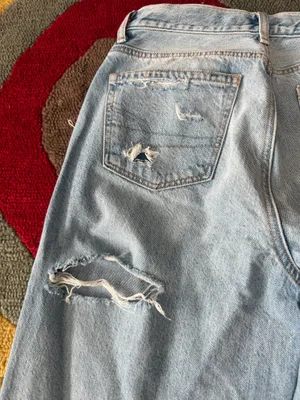 American Eagle Relaxed Mom Jeans High Rise Light Wash Distressed Deep Cut Size 0 thumbnail 10