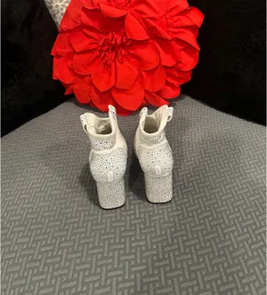 Pierre Dumas White rhinestone boots thumbnail 3
