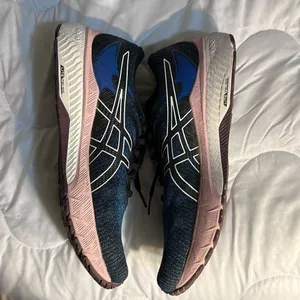 ASICS GT-2000 Lite Truss Cross Trainer Size 8 thumbnail 6