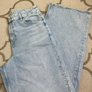 American Eagle AE Curvy Super High-Rise Baggy Straight Jeans Light Blue Size 16L thumbnail 1