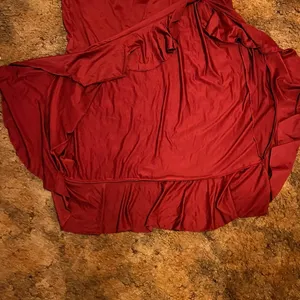 Shein . Size medium. Color is burgundy. thumbnail 4