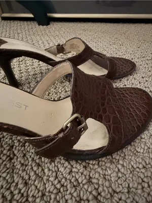 Nine West Dobbs Brown Croc-Embossed Leather Slide Sandals with Buckle Detail thumbnail 4