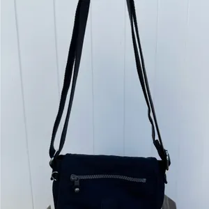 Kipling‎ Live Light Sabian Black Mini Messenger Crossbody Flap Bag W thumbnail 2