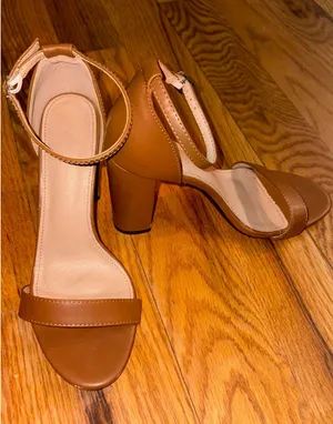 leather heels Brown Size 7.5 thumbnail 1