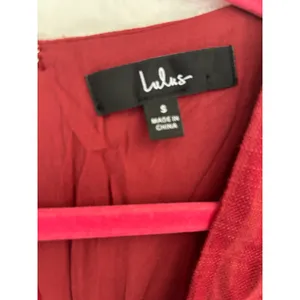 Lulus Wine Red V-Neck‎ Puff Sleeve Babydoll Mini Dress Textured Small NWT thumbnail 3