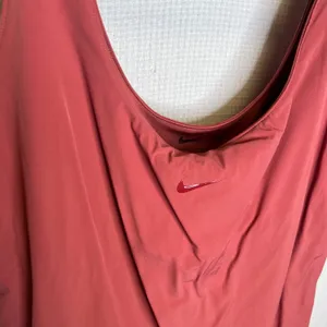 Nike Women Rosey Red Active Tennis Dress Built-in Shorts Pockets Small thumbnail 3
