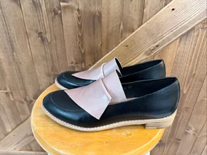 All Black Leather Flatbow Cowman Loafers Black Pink EU 38 US 7.5-8 thumbnail 3
