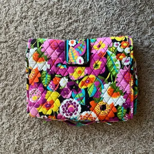 Vera Bradley Floral Pattern Roll Up Makeup / Toiletry Bag thumbnail 2