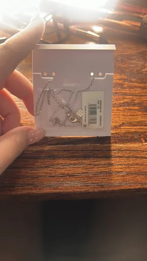 Kendra Scott Necklace thumbnail 3
