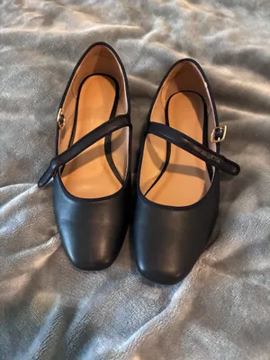 Classic Black Leather Mary Jane Ballet Flats thumbnail 2