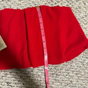 NWT Aritzia Wilfred Bonaventure Red Bouncy Tube Strapless Crop Top- Size Small thumbnail 6