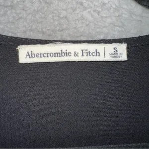 Abercrombie & Fitch Top Womens Small Black Babydoll Button Front Smocked Back thumbnail 3