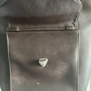 Vintage Guess Brown Triangular Turn Lock Pocket+Zip, Big Tote Shoulder Bag Purse thumbnail 5