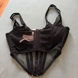 PINK - Victoria's Secret corset thumbnail 3