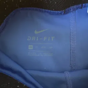 Nike pro spandex thumbnail 2