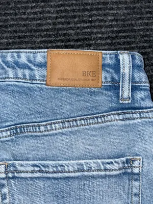 Buckle BKE Taylor Low Slung Baggy Wide Leg Stretch Jean Light Wash 26x32 AXB258R thumbnail 6
