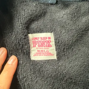 2011 VS PINK Bling Robe thumbnail 3