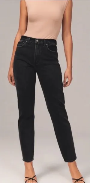 Abercrombie & Fitch The 80’s Mom High Rise Black Jeans thumbnail 1