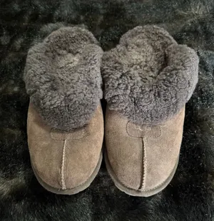UGG women’s coquette shearling slippers shoes brown size 7 comfortable cozy warm thumbnail 1
