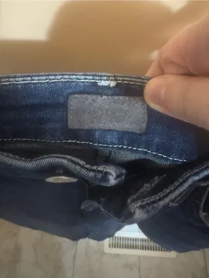 Mother High Waisted Looker Jeans in Tongue and Chic thumbnail 5