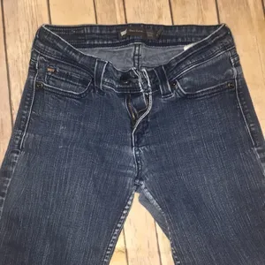 Levis denim curve blue jeans thumbnail 2