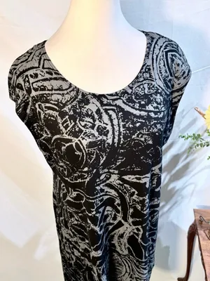 💥Bryn Walker Abstract Print Asymmetrical Tunic Dress Black Gray Stretch Sz L💛 thumbnail 7