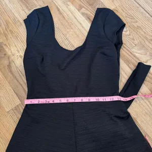 Urban Outfitters Loup Black Textured Open Back‎ Tie Romper Womens Size XS thumbnail 5