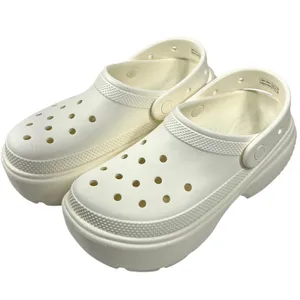 Crocs Stomp Platform Clog Women 9 Chalk Off-White Chunky Lug Sole‎ Y2K Gorpcore thumbnail 3