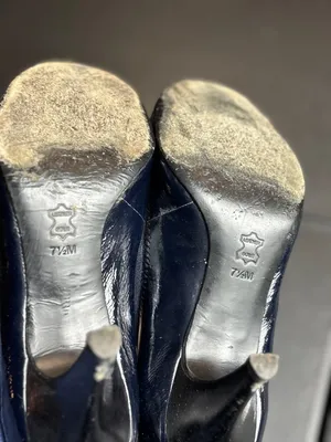 Tory Burch Navy Patent Leather Heels With Gold Logo Accents Size 7.5 thumbnail 8