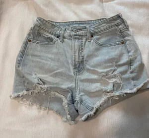 Old Navy Jean Shorts thumbnail 1