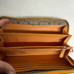 Coach Tan/ orangish Leather Wallet thumbnail 9