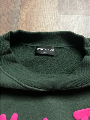 White Fox Boutique thumbnail 2