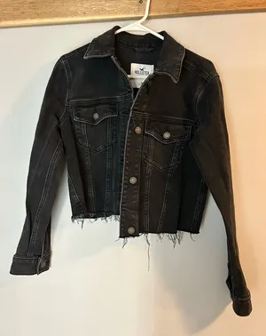 Black Cropped Hollister Jean Jacket thumbnail 1