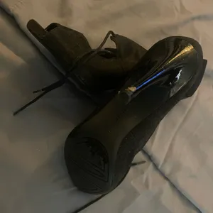FIONI Clothing Elegant Black Lace-Up Heels thumbnail 4