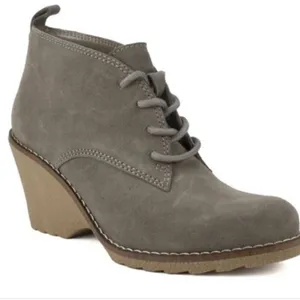 White Mountain Lambert genuine suede wedge lace up booties 8.5 thumbnail 9