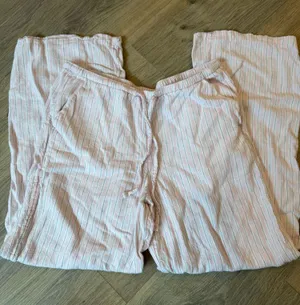 Hollister Pink Linen Pants thumbnail 1