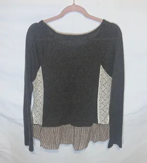 Hem and Thread Soft Lace and Plaid Blouse thumbnail 3