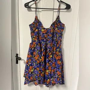 Princess Polly Barrett Mini Dress Dark Floral size 8 thumbnail 2