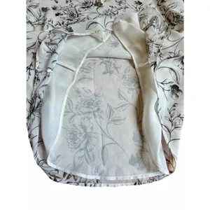 Calvin Klein Women’s Long Sleeve Floral Pattern Tie-Neck Blouse Size Medium thumbnail 7
