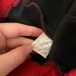 Women’s plush thumbnail 5