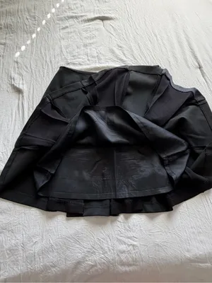 Tempo Paris‎ Black Pleated Mini Skirt Size 8 Petite thumbnail 7
