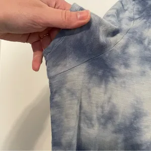 VS PINK VICTORIA'S SECRET PINK Perfect Crew Tee Blue Tie Dye Cotton Short Sleeve thumbnail 7
